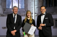 Preisübergabe der DGT an Medizinstudentin Janne Drews in der Johanniskirche Magdeburg_Fotografin Sarah Kossmann